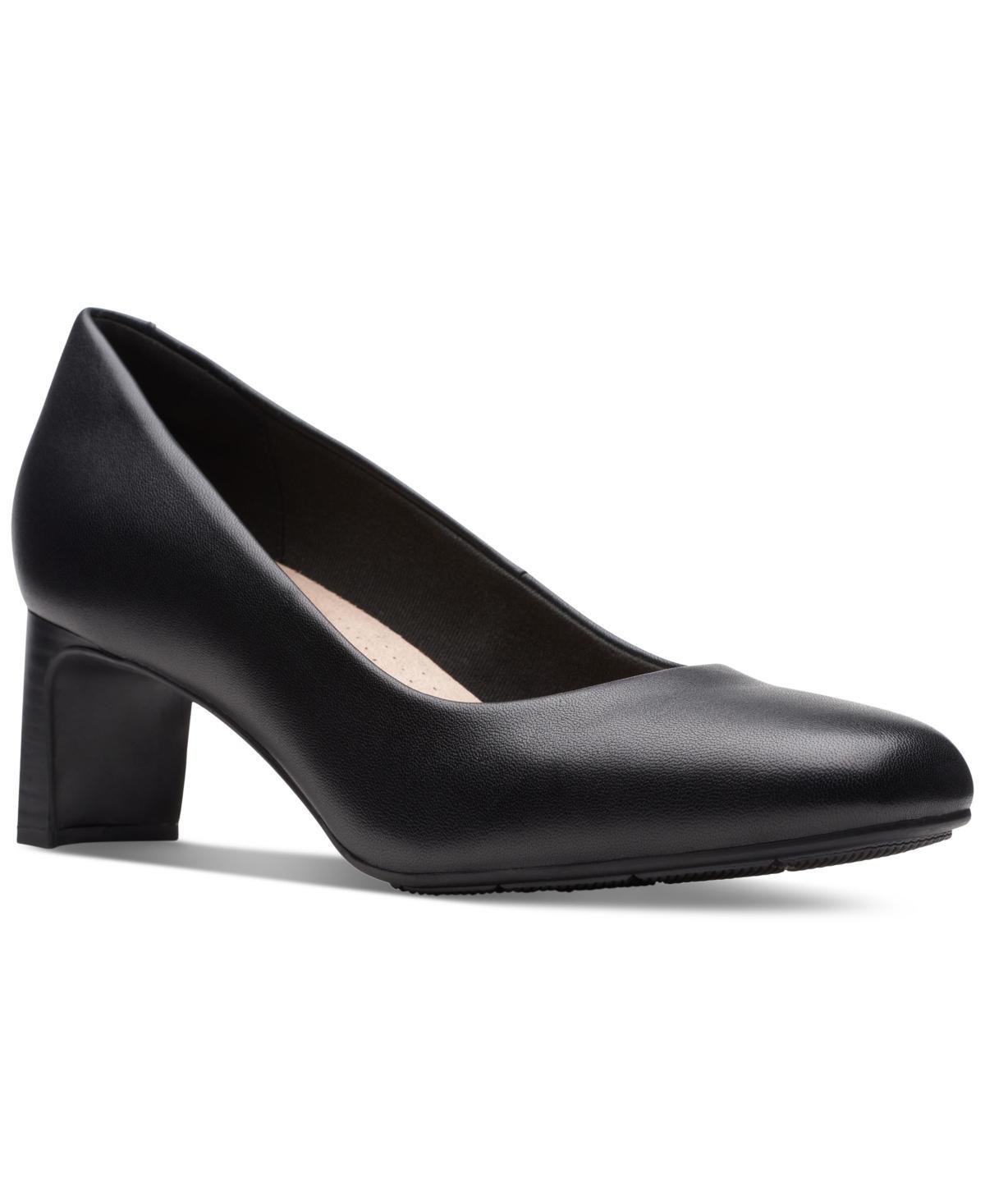 Clarks Womens Kyndall Iris Mid-Heeled Comfort Pumps Product Image