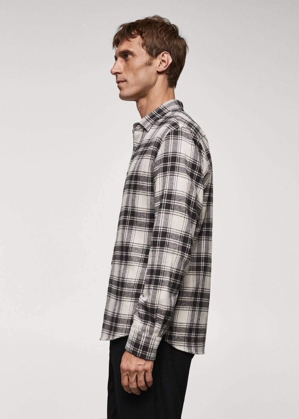 MANGO MAN - Regular fit checked flannel shirt whiteMen Product Image