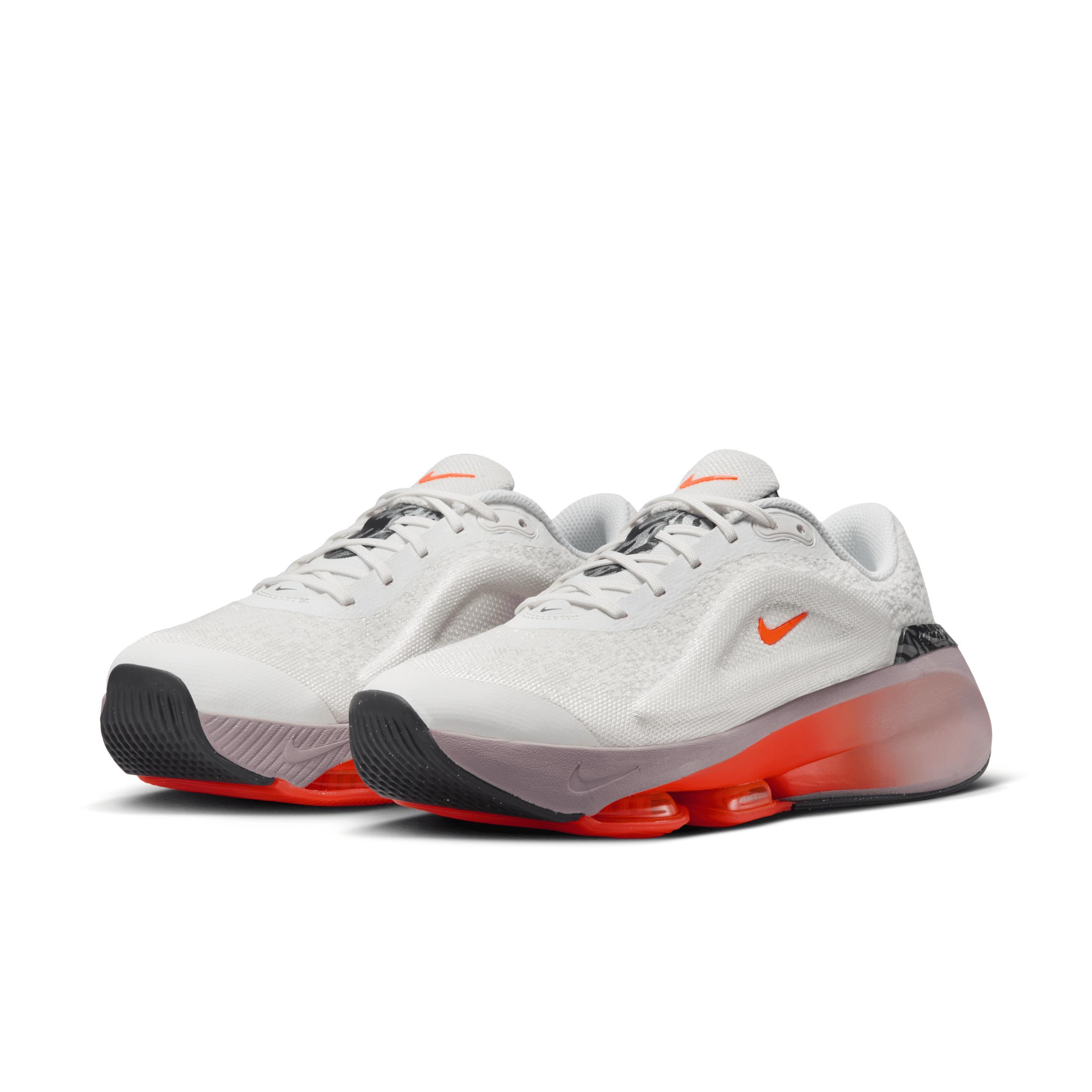 Nike Womens Versair Premium Workout Shoes Product Image