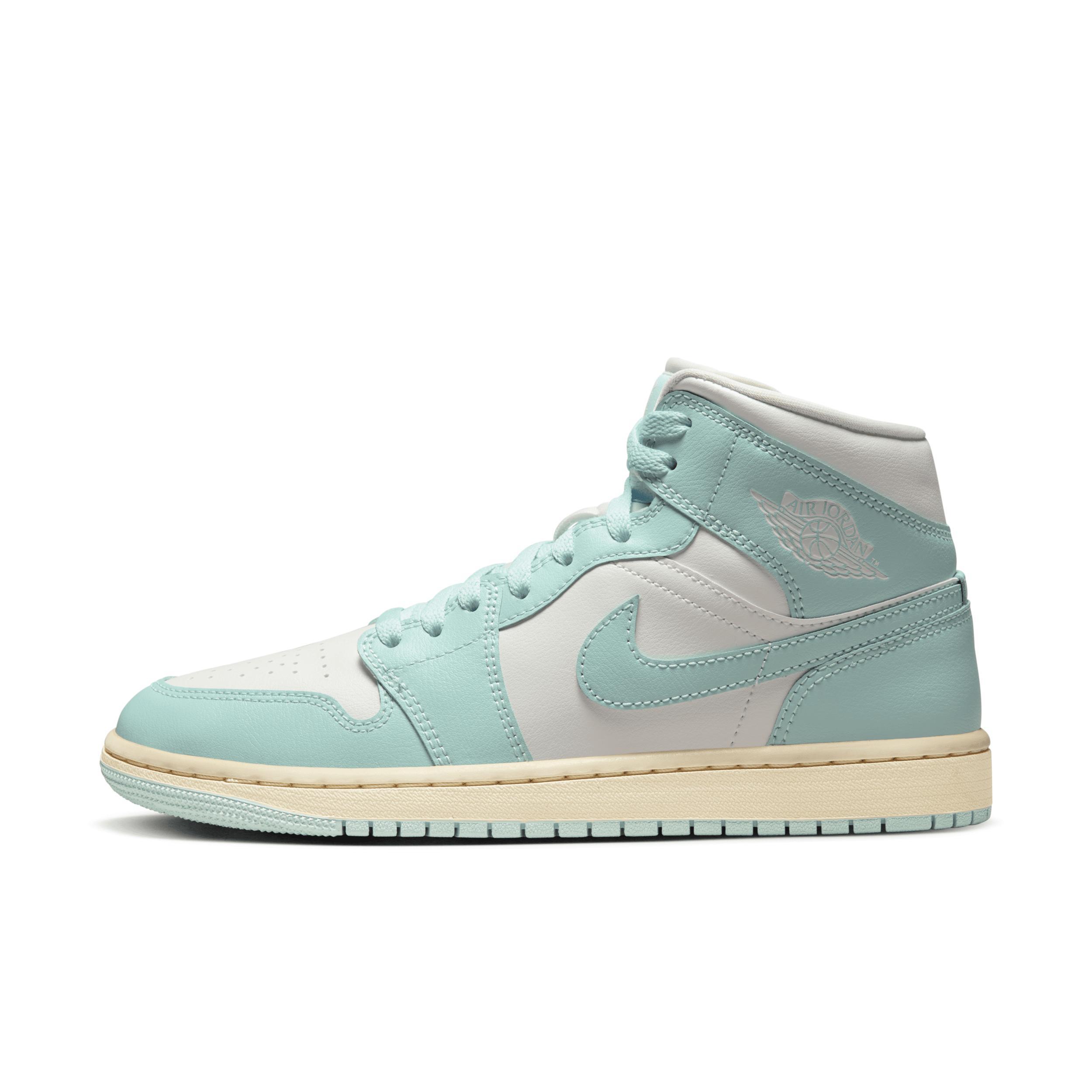 Women's Air Jordan 1 Mid Shoes Product Image