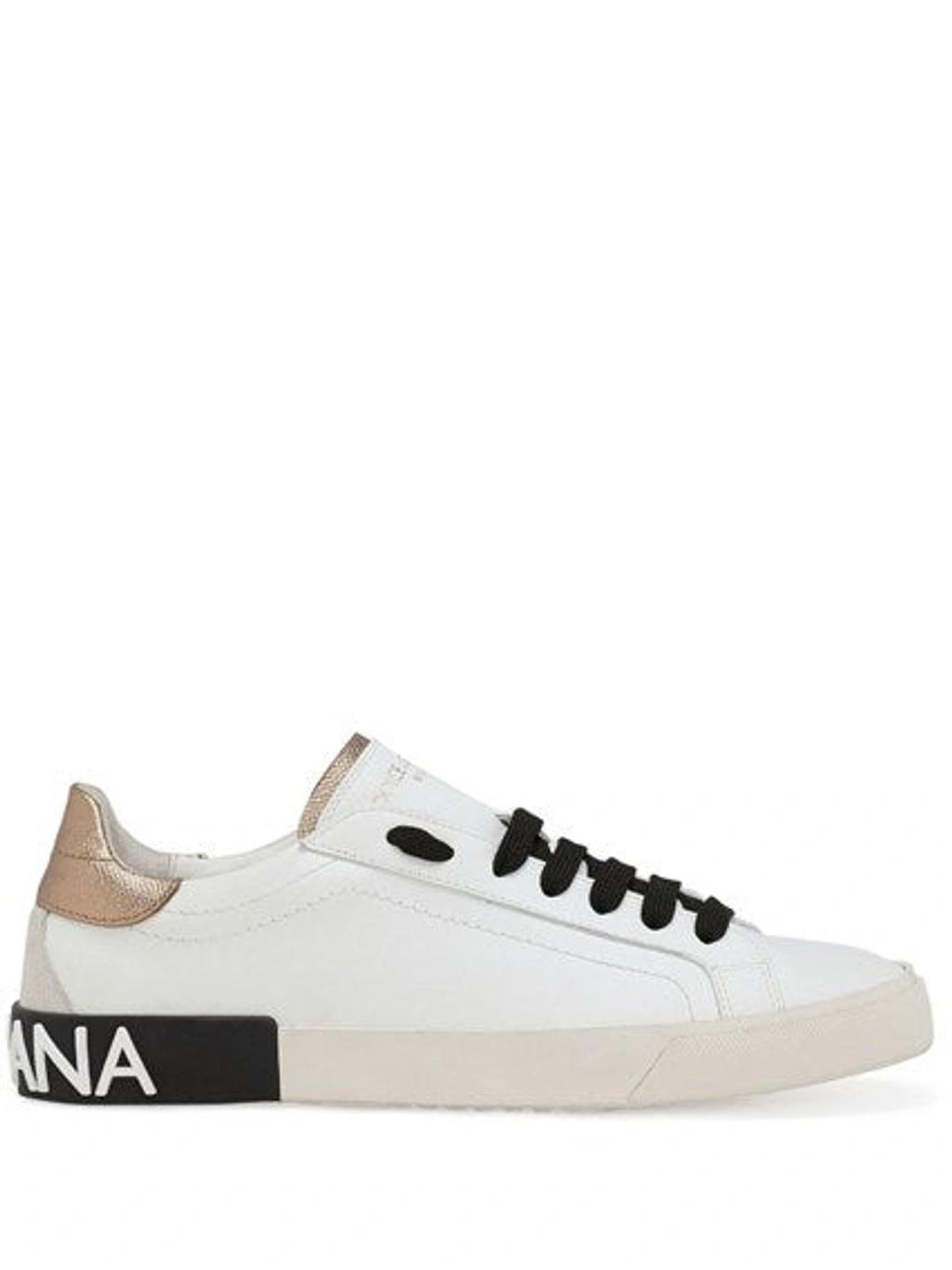 Sneakers In White Product Image