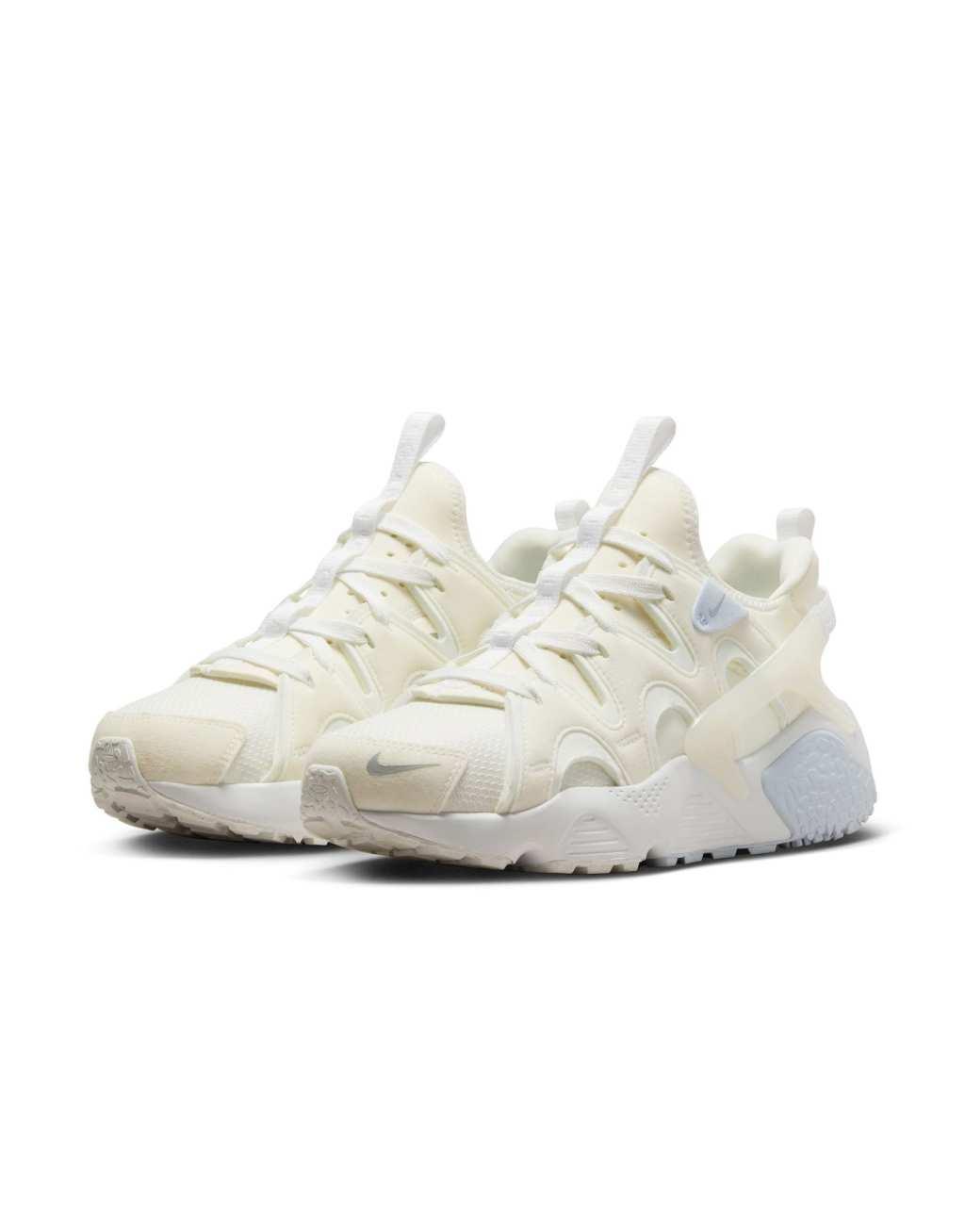 Nike Air Huarache Craft sneakers in white Product Image