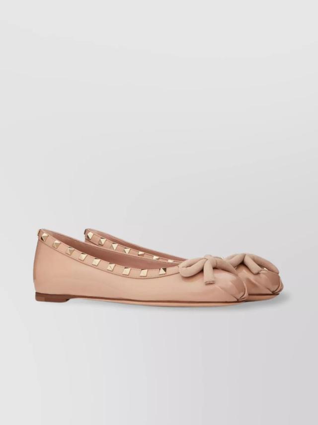 VALENTINO GARAVANI Leather Ballet Flats With Bow And Studs In Neutral Product Image