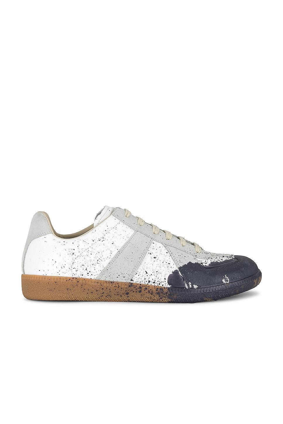 Maison Margiela Replica Sneaker in White Product Image