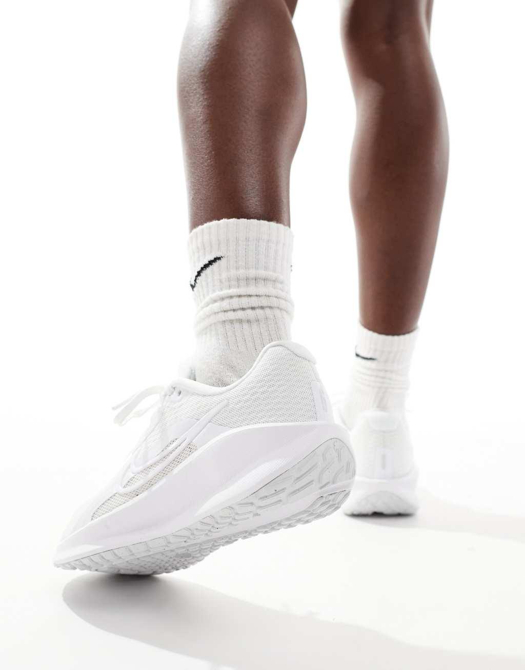 Nike Running Downshifter 13 sneakers in white Product Image