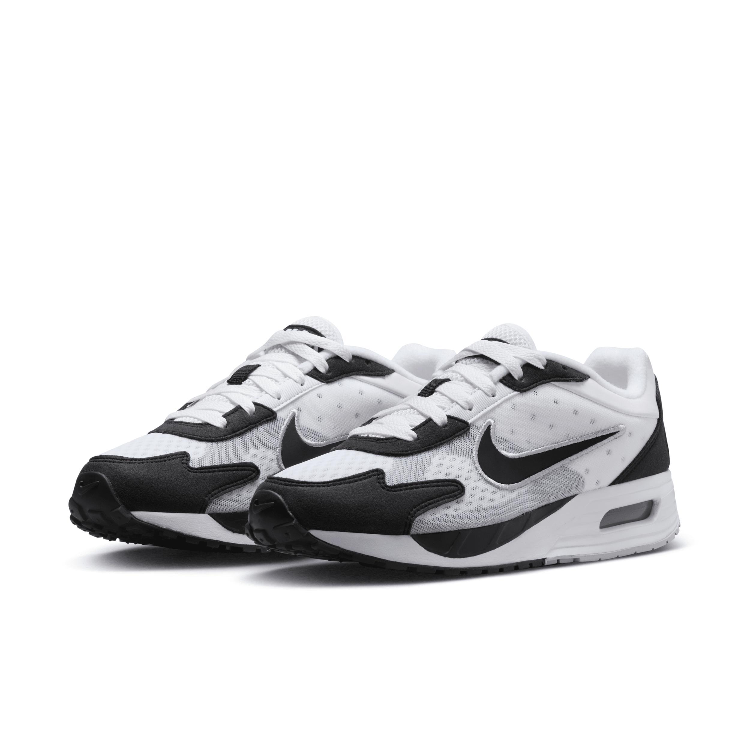 Nike Women's Air Max Solo Shoes Product Image