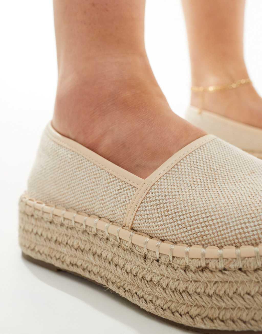 ASOS DESIGN Journal flatform espadrilles in black Product Image