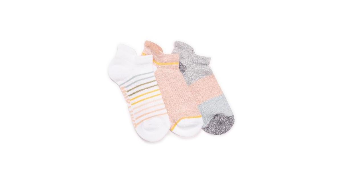 Women's 3 Pack Nylon Compression Ankle Socks Product Image