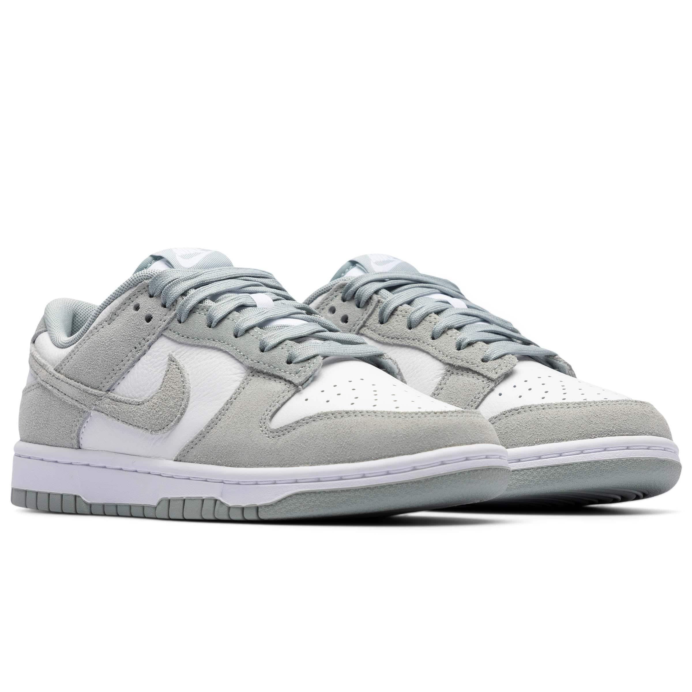 NIKE DUNK LOW RETRO SE Male Product Image