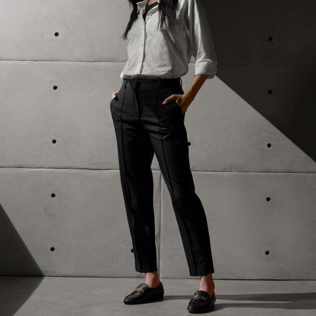 HIGH WAISTED FINE WOOL TWILL TAPERED TROUSER Product Image