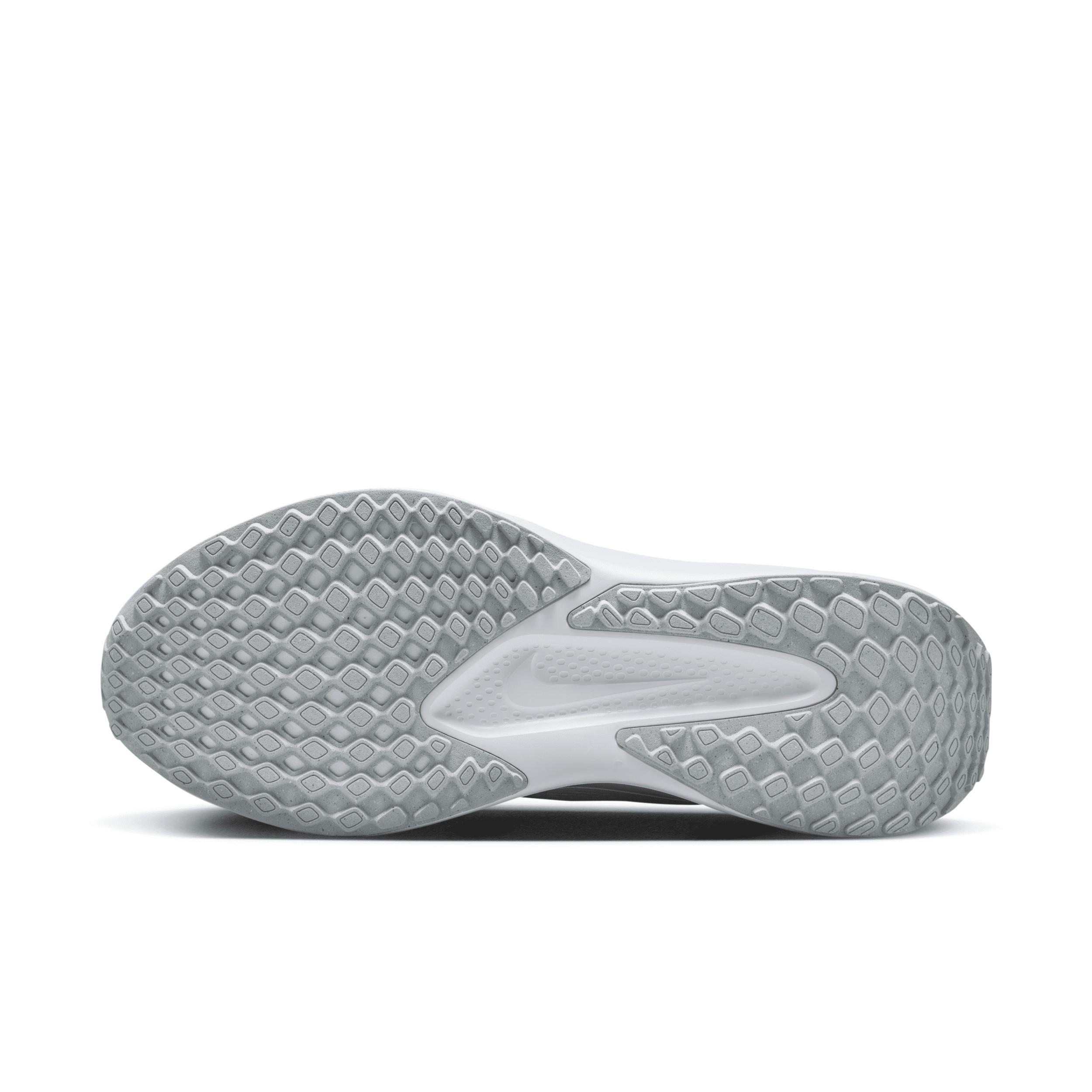 Nike Mens Quest 6 Road Running Shoes Product Image