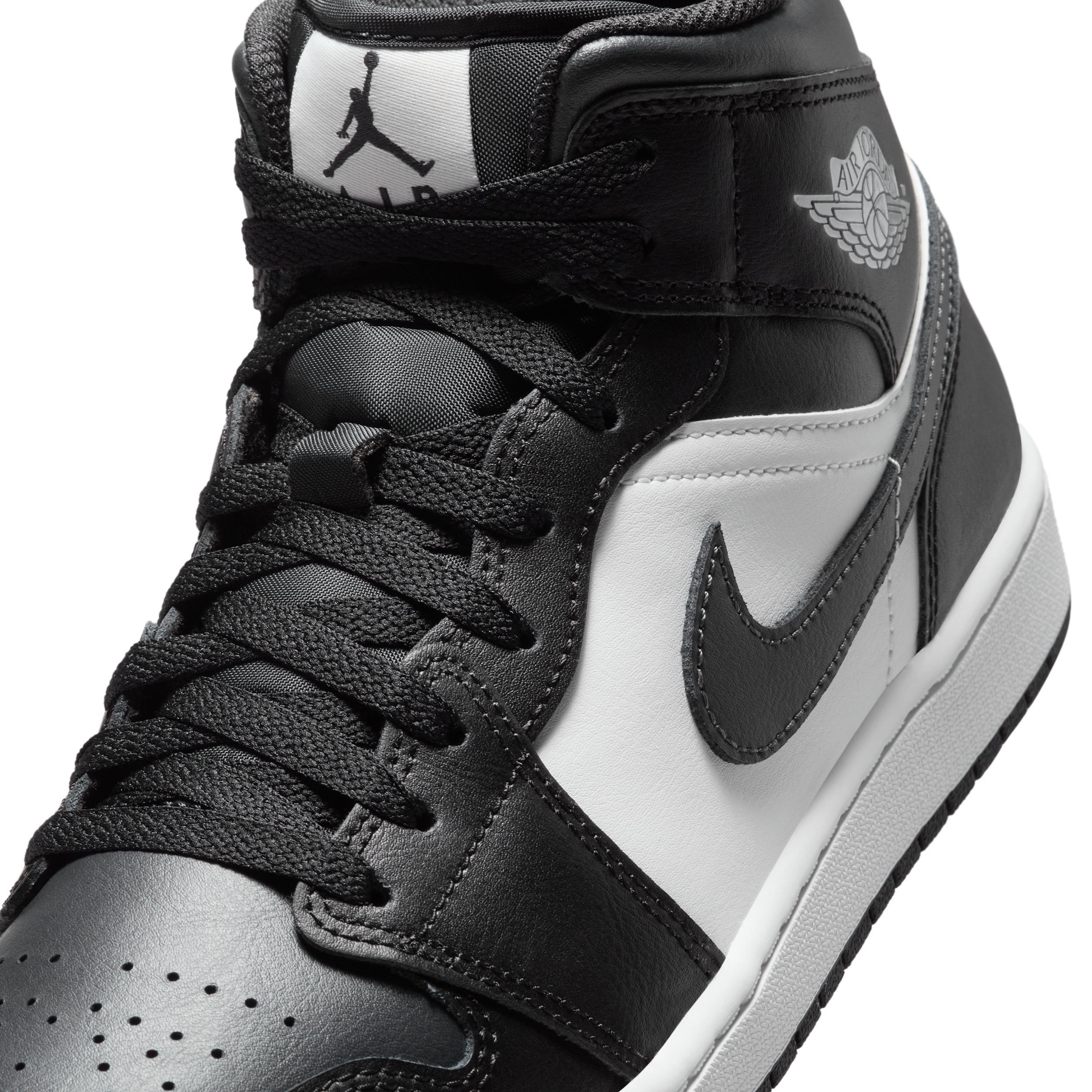 Men's Air Jordan 1 Mid Shoes Product Image