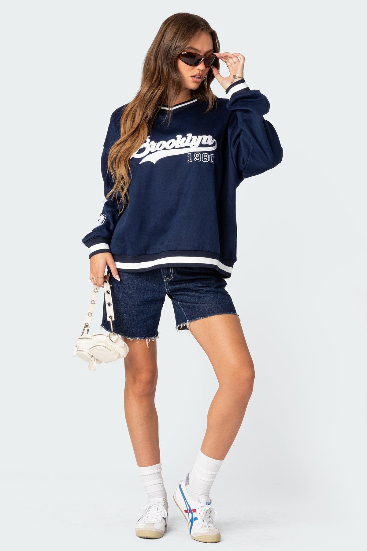 Babe Oversized Sweatshirt Product Image