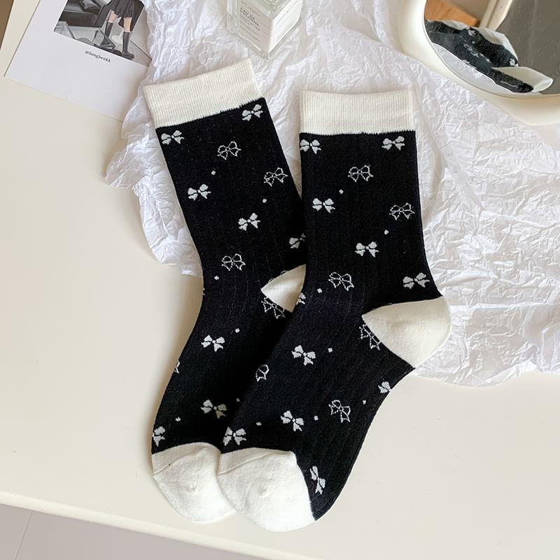 Patterned Contrast Trim Socks / Set Product Image