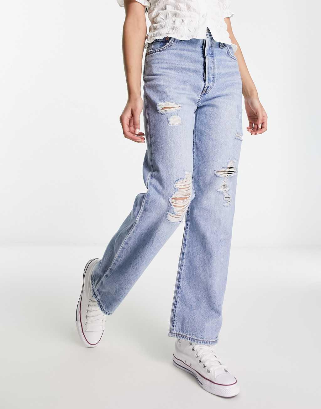 Levi's ribcage straight jeans in mid wash blue  Product Image