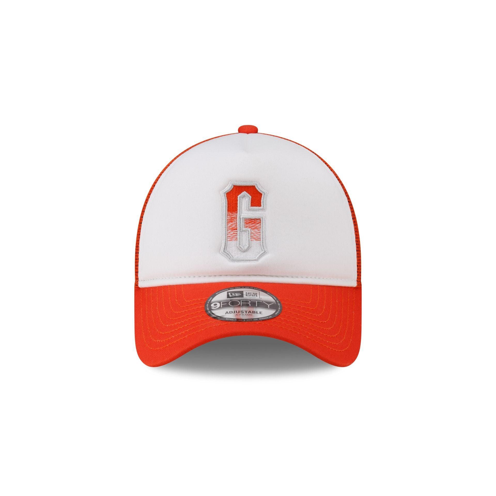 San Francisco Giants White Crown 9FORTY A-Frame Trucker Hat Male Product Image