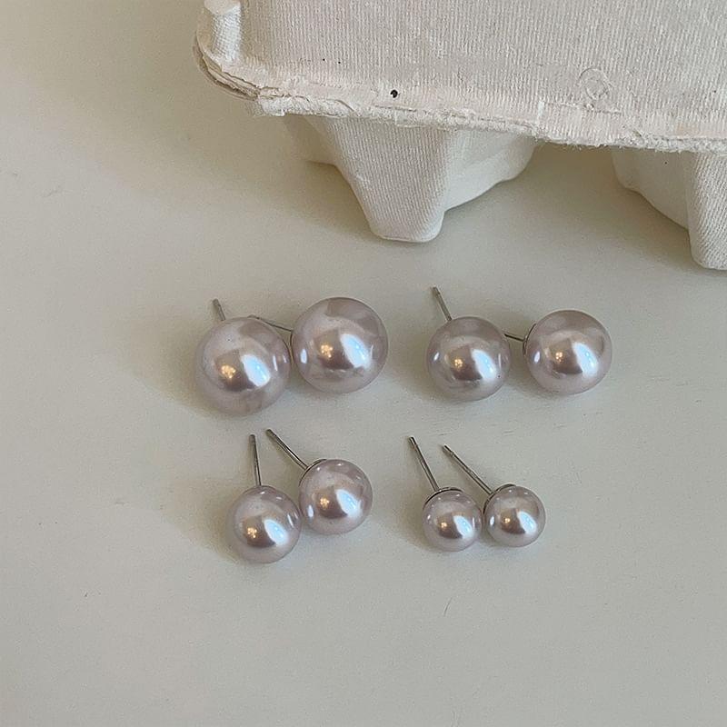 925 Sterling Silver Faux Pearl Stud Earring Product Image