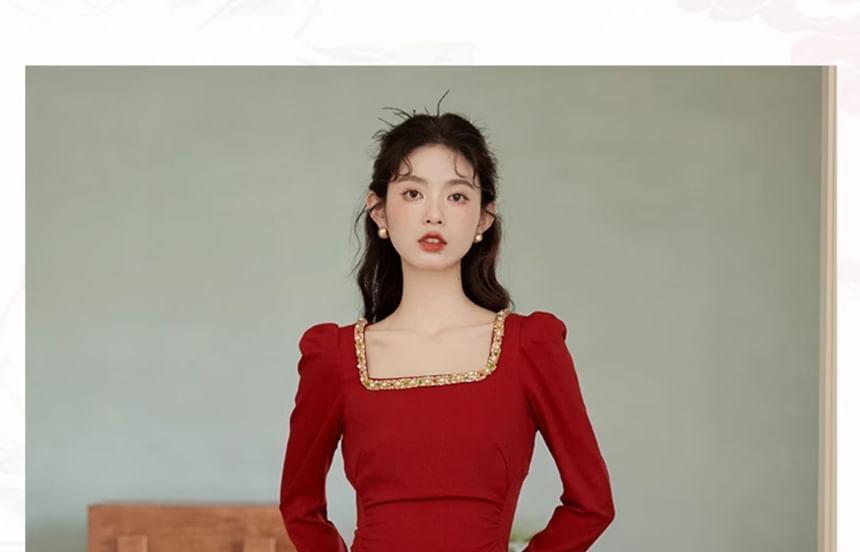 Long Sleeve Square Neck Plain Ruched A-Line Midi Dress Product Image