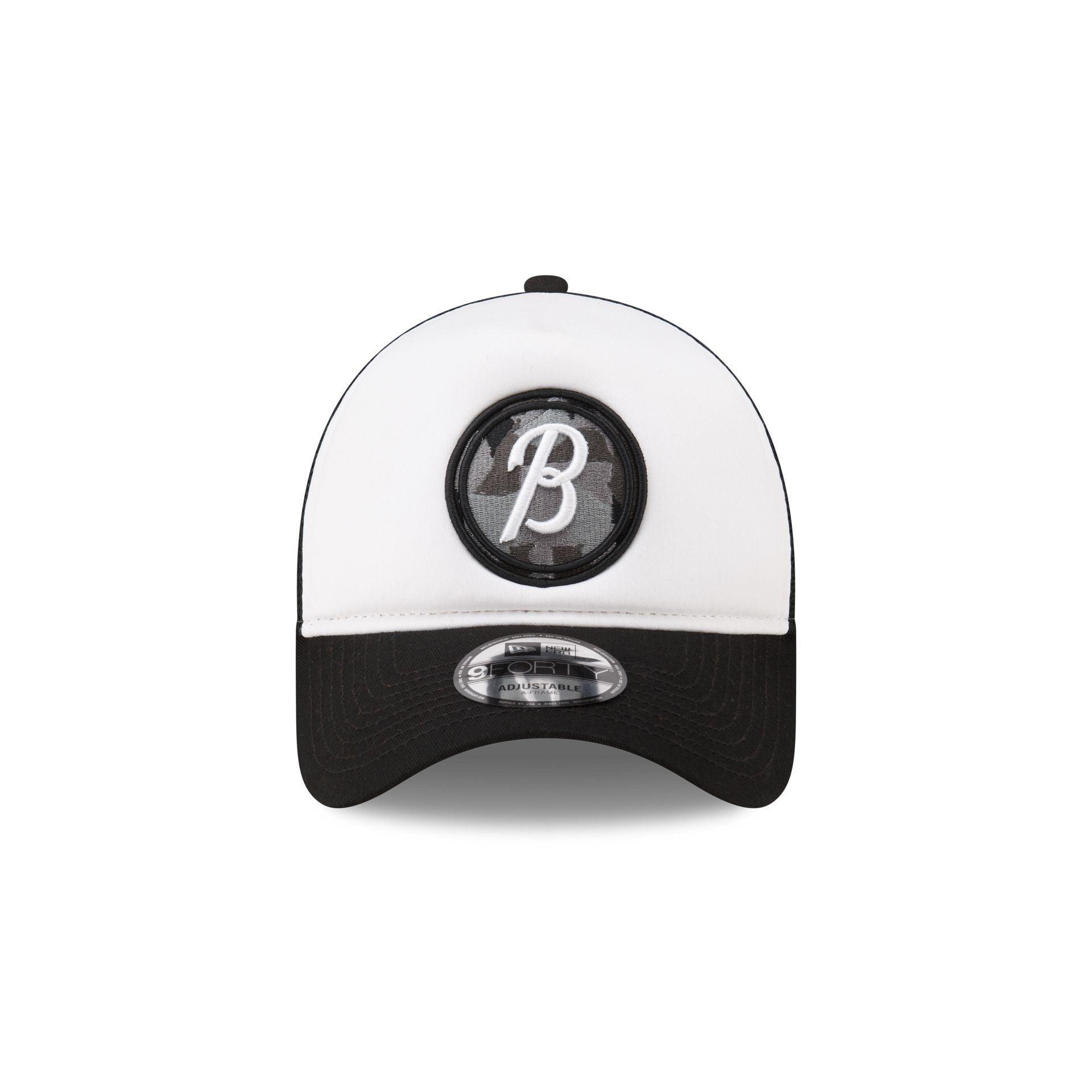 Atlanta Braves White Crown 9FORTY A-Frame Trucker Hat Male Product Image