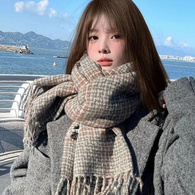 Plaid Fringe Scarf Product Image