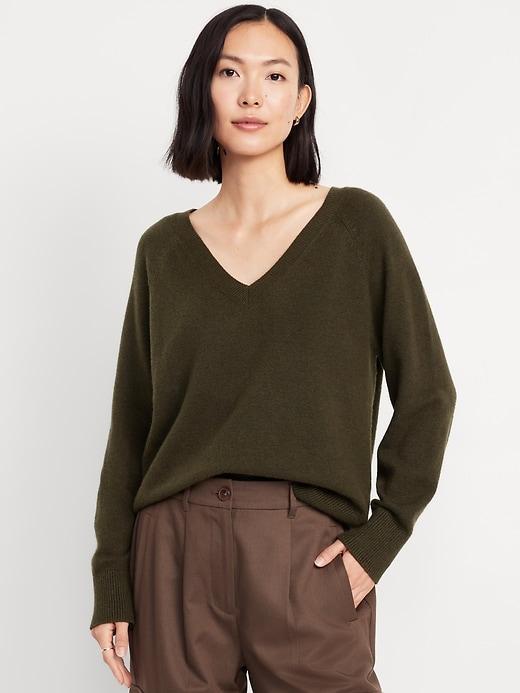 SoSoft Loose V-Neck Sweater Product Image