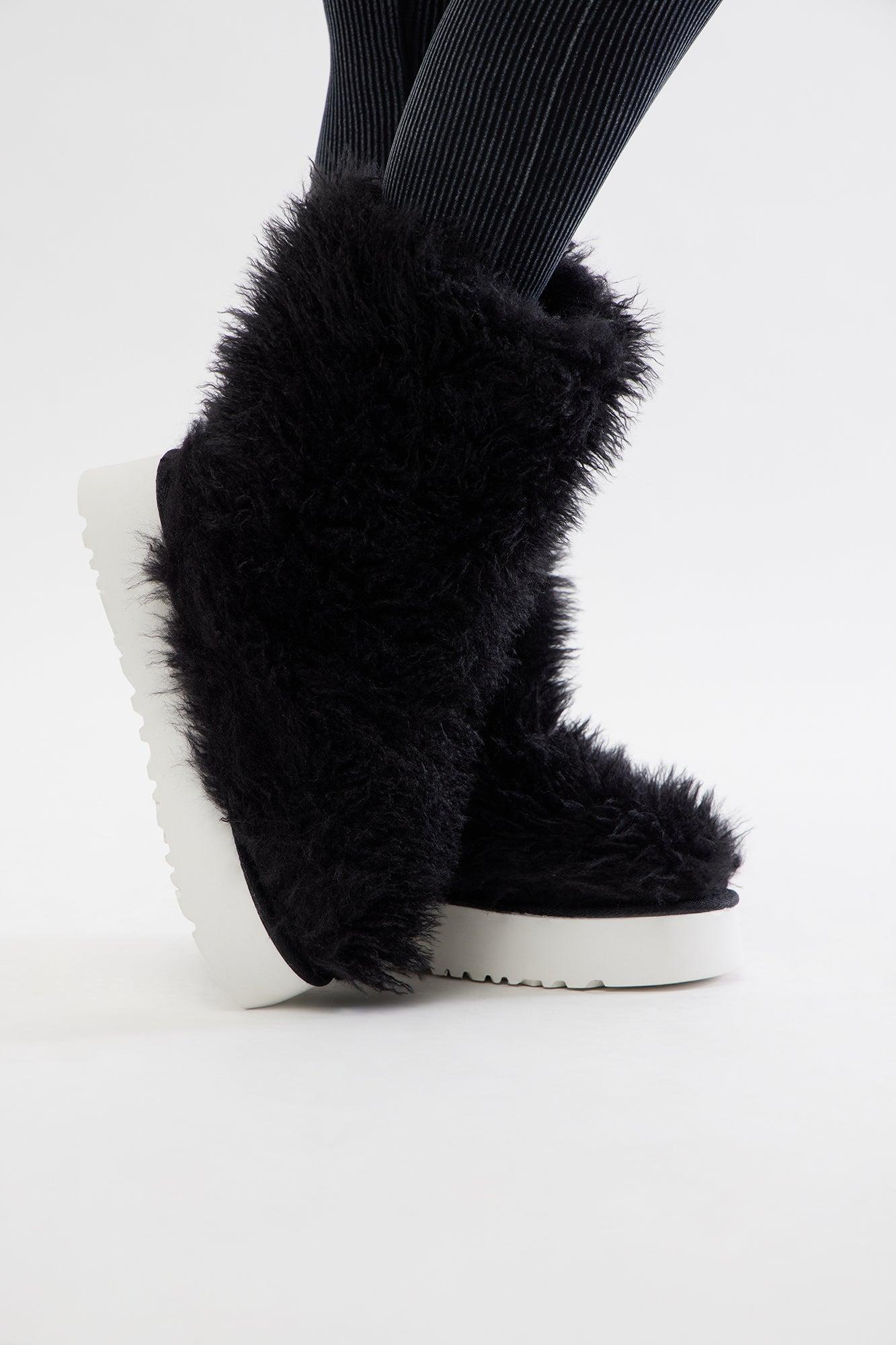 Ontario Faux Fur Boots - Black Product Image