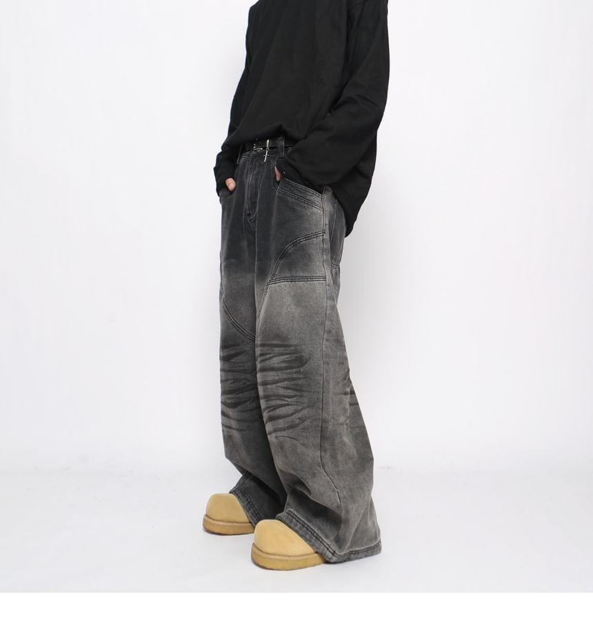 Mid Rise Washed Wide Leg Jeans Product Image