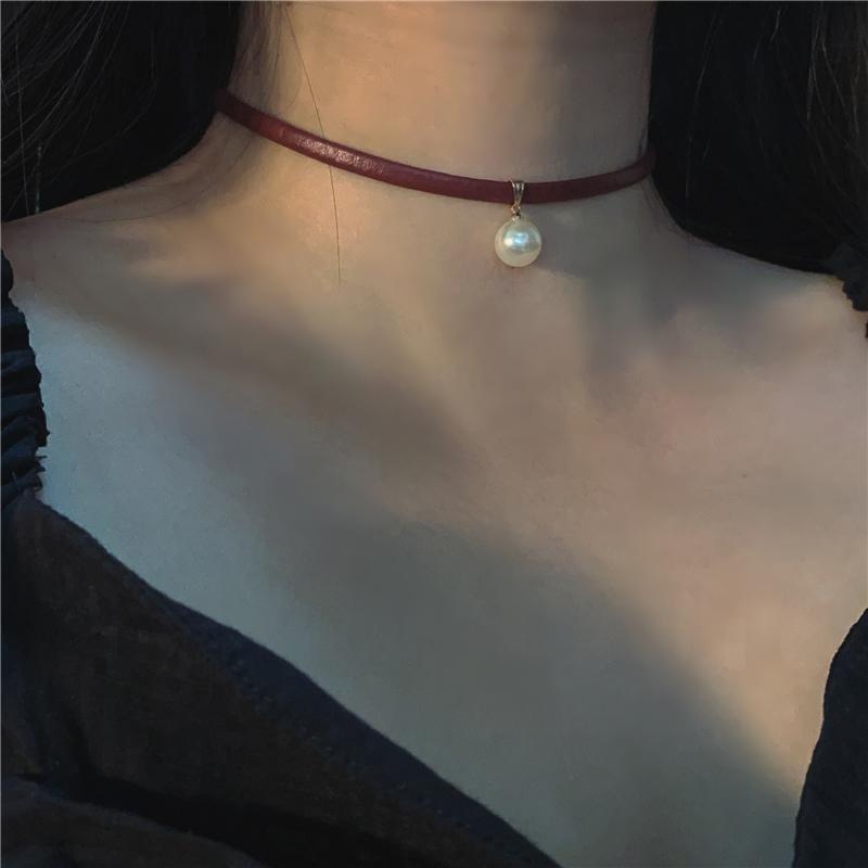 Faux Pearl Choker Product Image