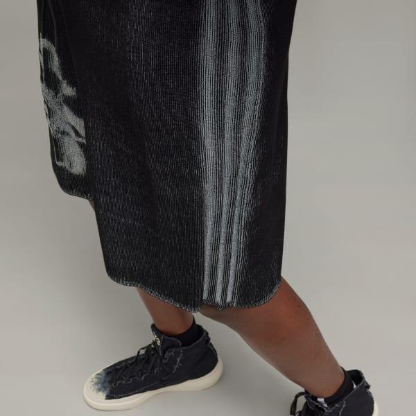 Y-3 Graphic Knit Shorts Product Image