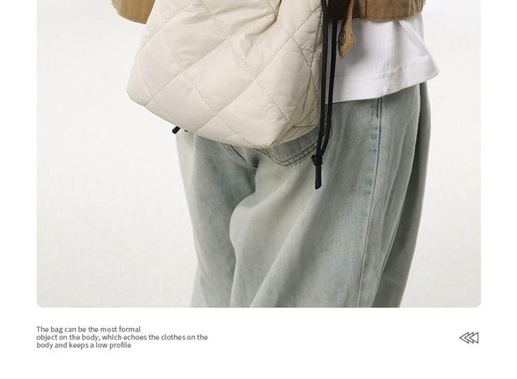 Quilted lain Crossbody Bag Product Image