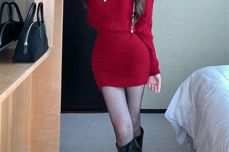 Long-Sleeve Crew Neck Plain Cable-Knit Mini Sweater Dress Product Image