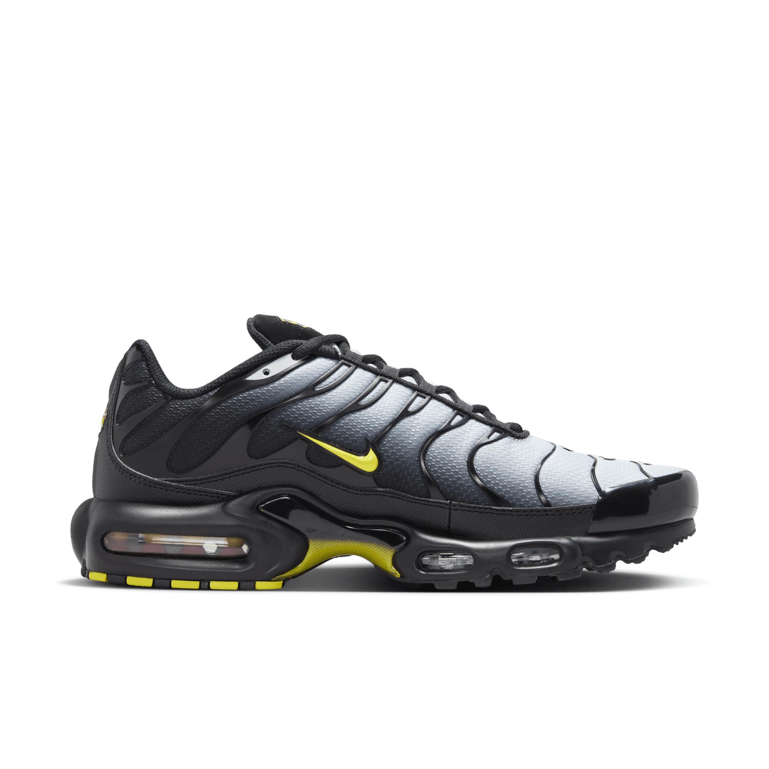 Nike Men's Air Max Plus Shoes Product Image