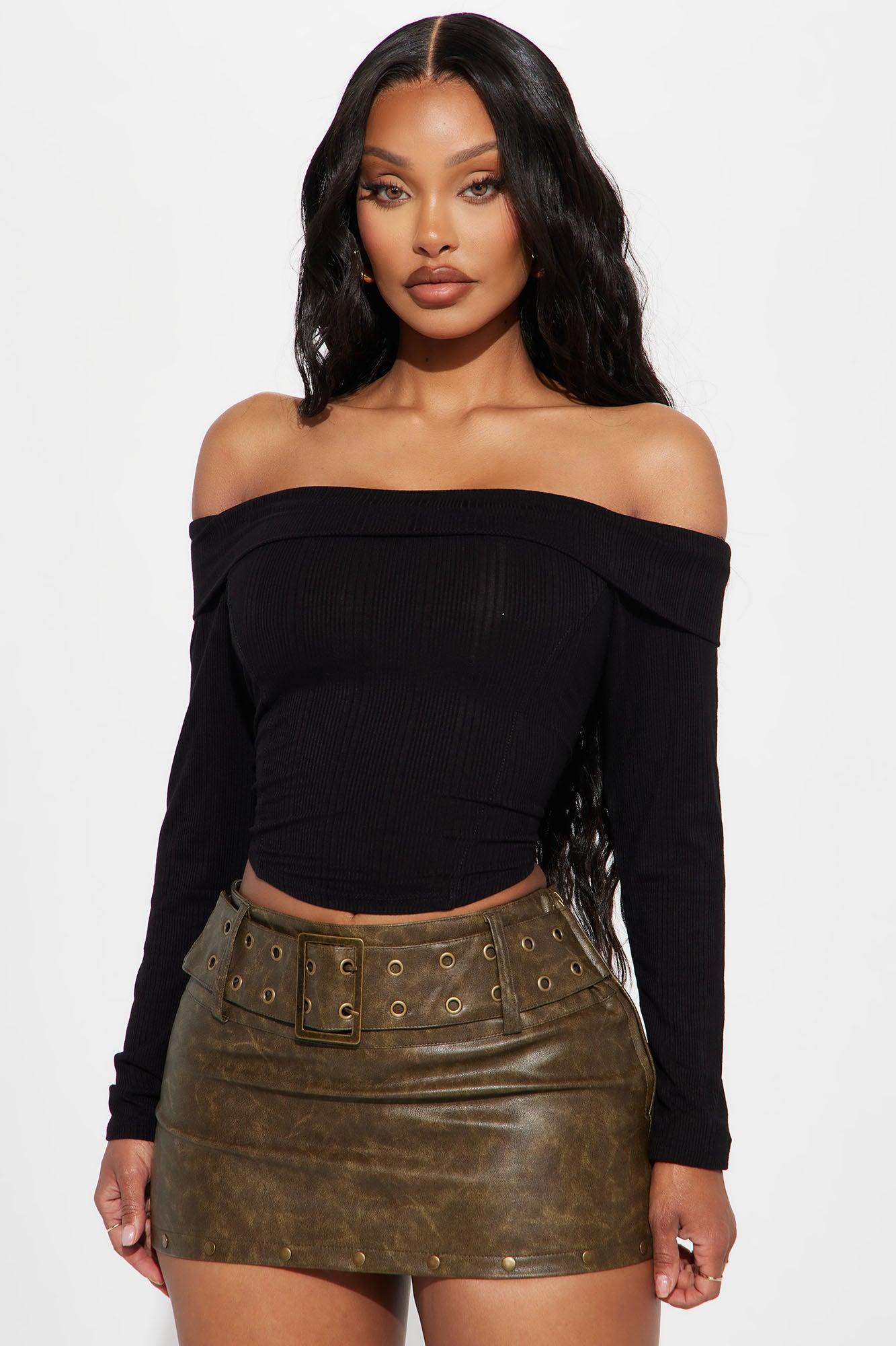 Kennedi Off Shoulder Top - Black Product Image