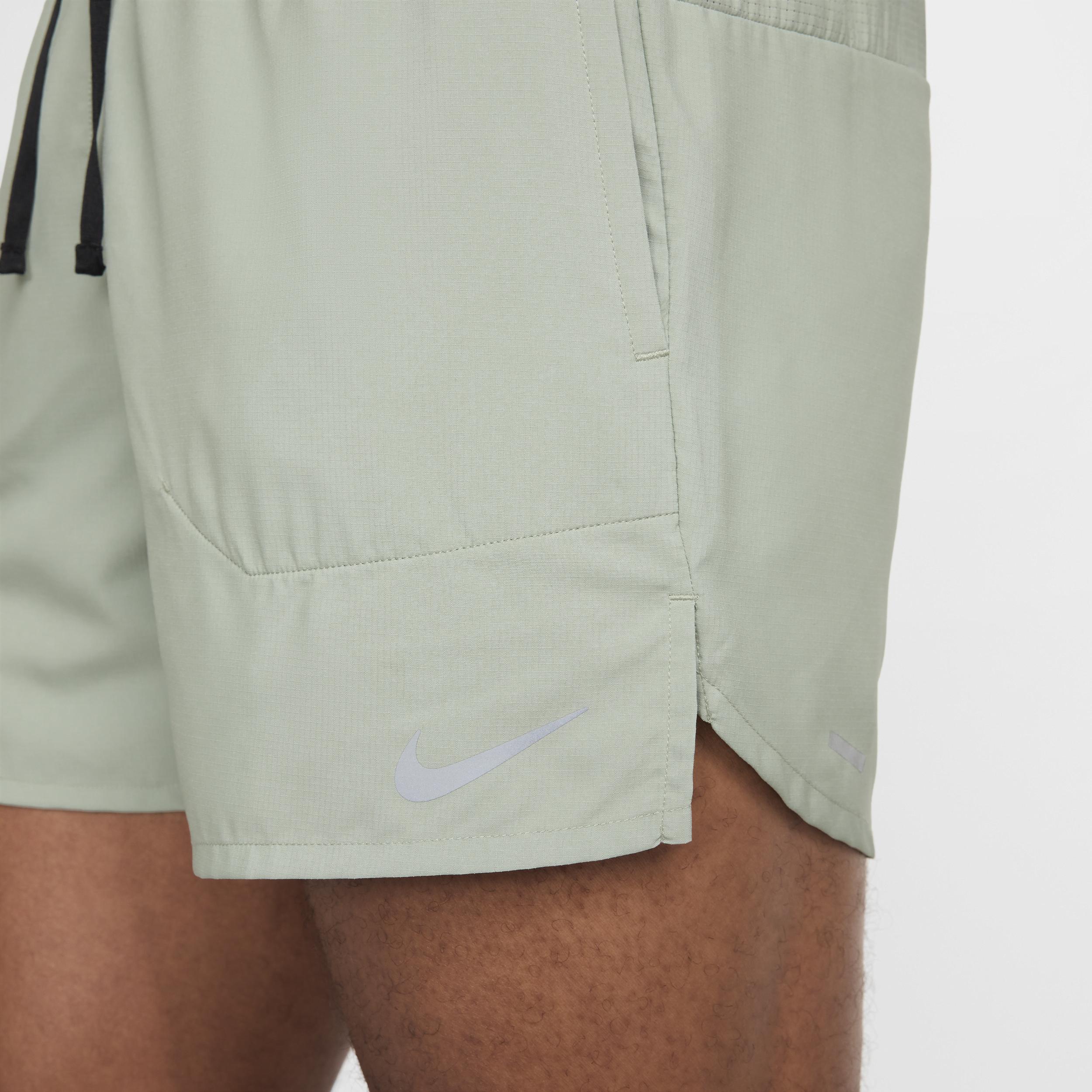 Nike Men's Stride Dri-FIT 5" Brief-Lined Running Shorts Product Image