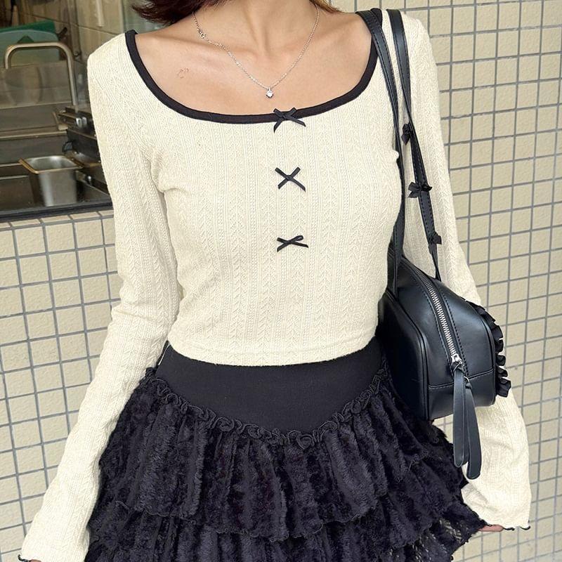 Long-Sleeve Scoop Neck Bow Crop Knit Top Product Image