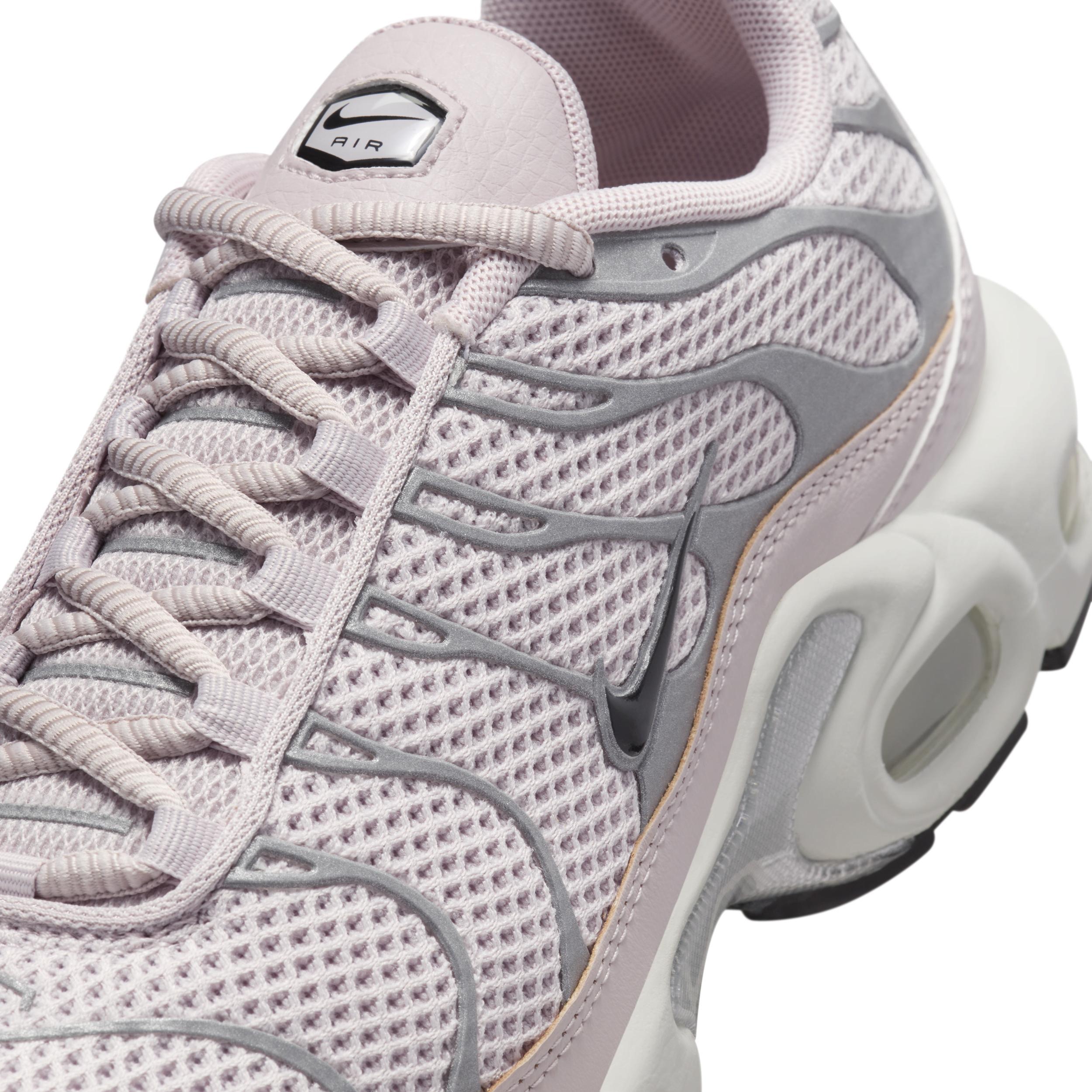 Nike Women's Air Max Plus Shoes Product Image