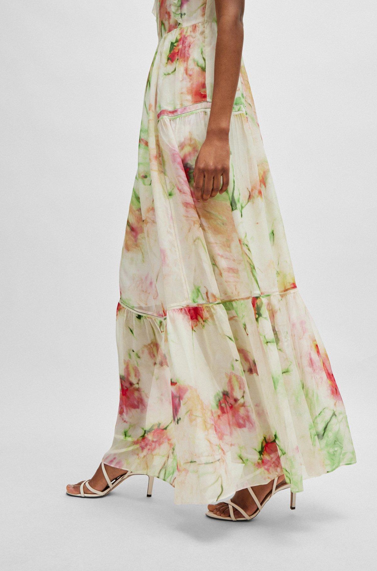 Printed dress in crinkle crepe with lace details Product Image