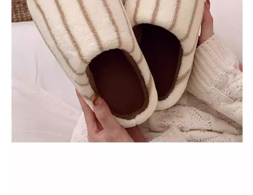 Striped Slippers Product Image