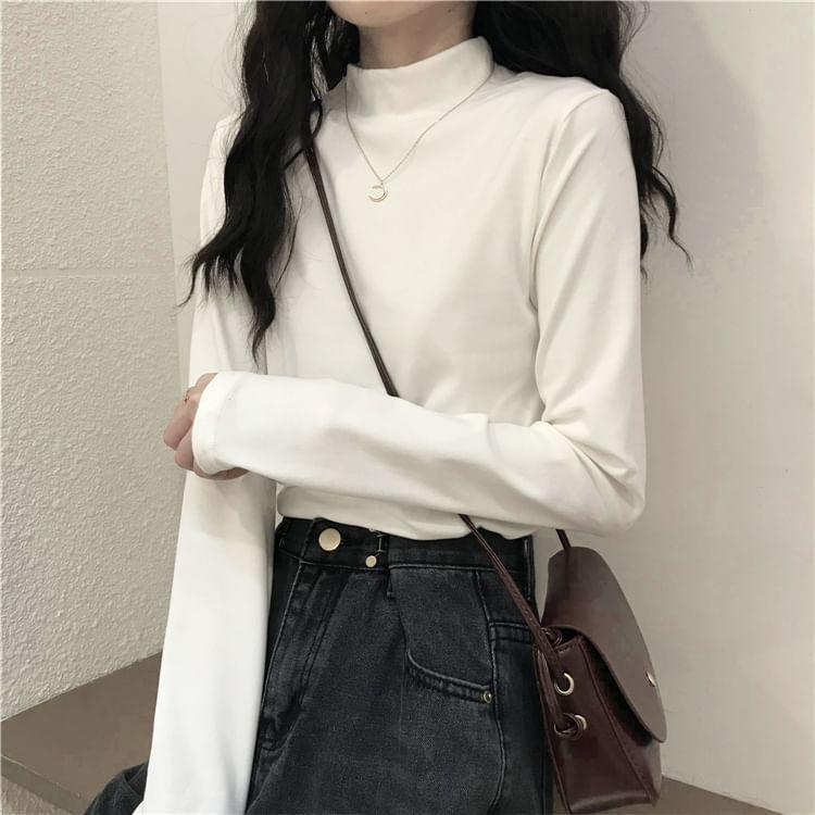 Long-Sleeve Mock Neck Plain T-Shirt Product Image