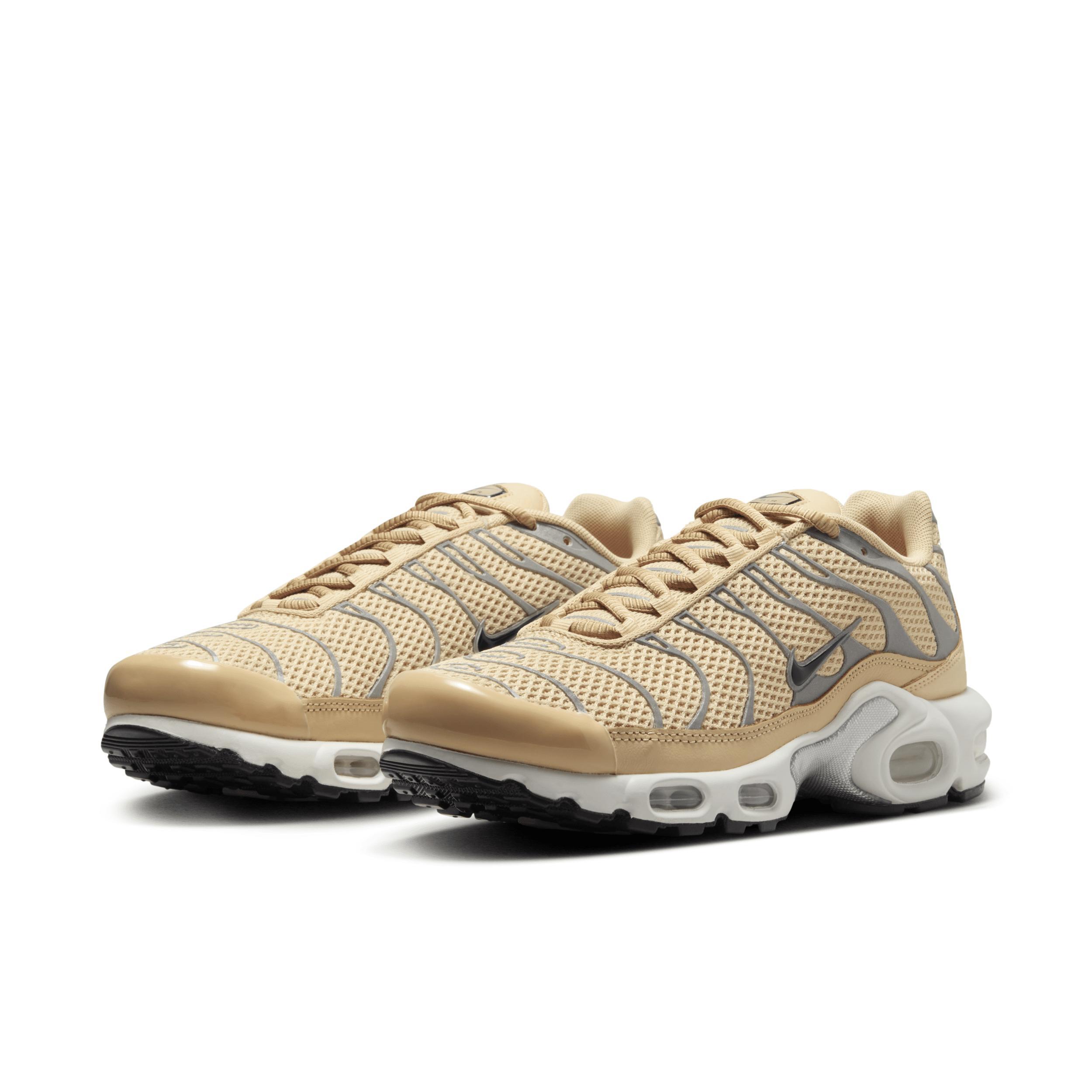 Nike Women's Air Max Plus Shoes Product Image