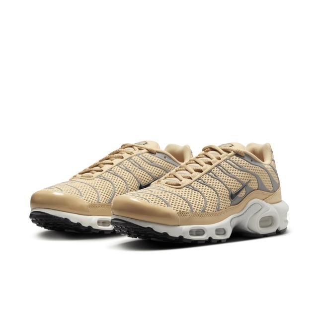 Nike Women's Air Max Plus Shoes Product Image