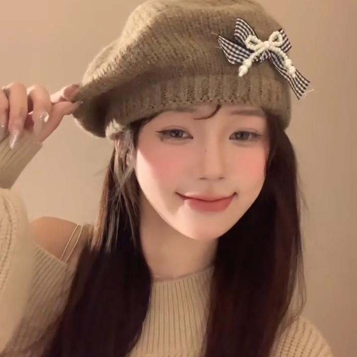 Ribbon Knit Beret Hat Product Image