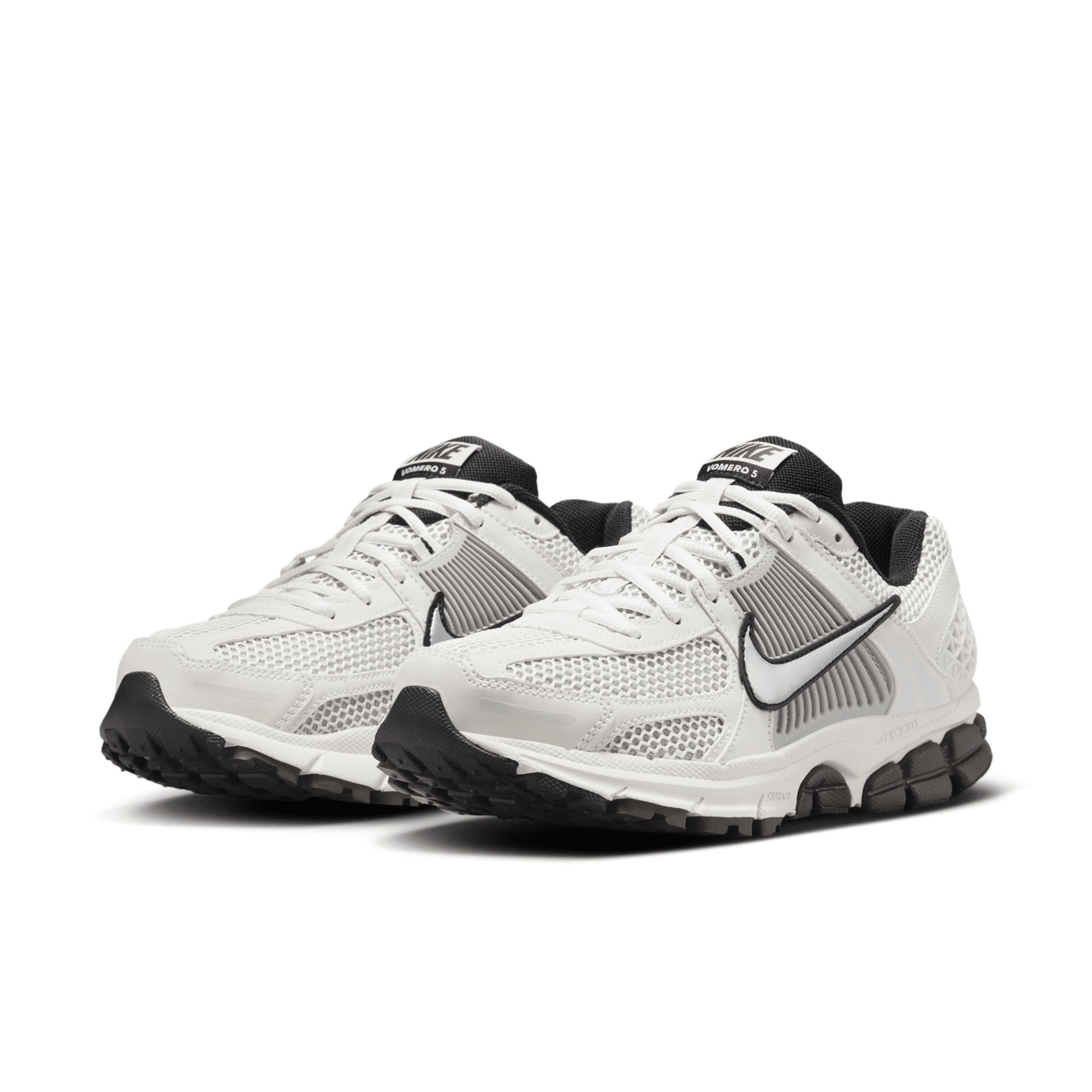 Nike Womens Zoom Vomero 5 Casual Shoes Product Image