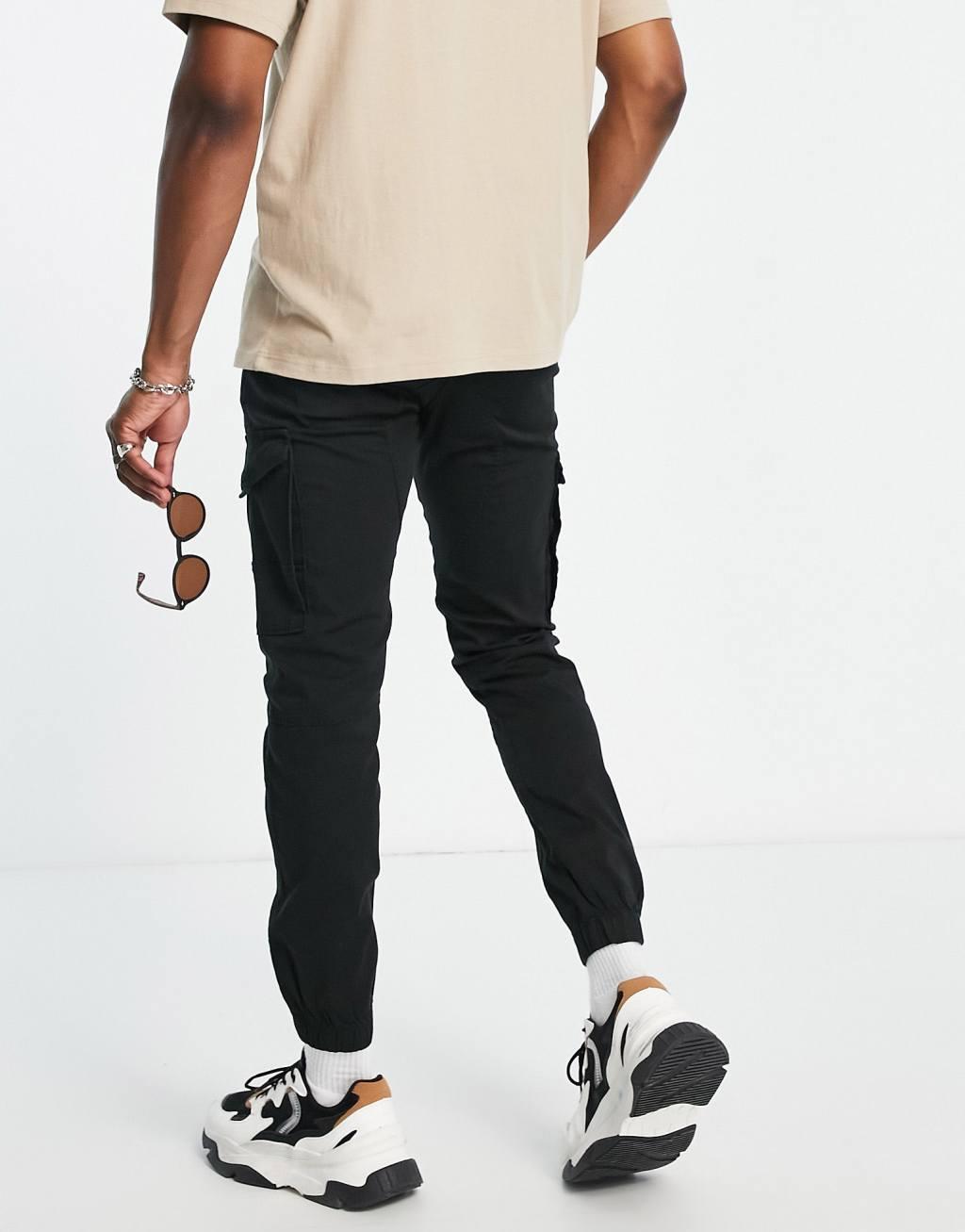 Jack & Jones Intelligence cuffed cargo pants in black  Product Image