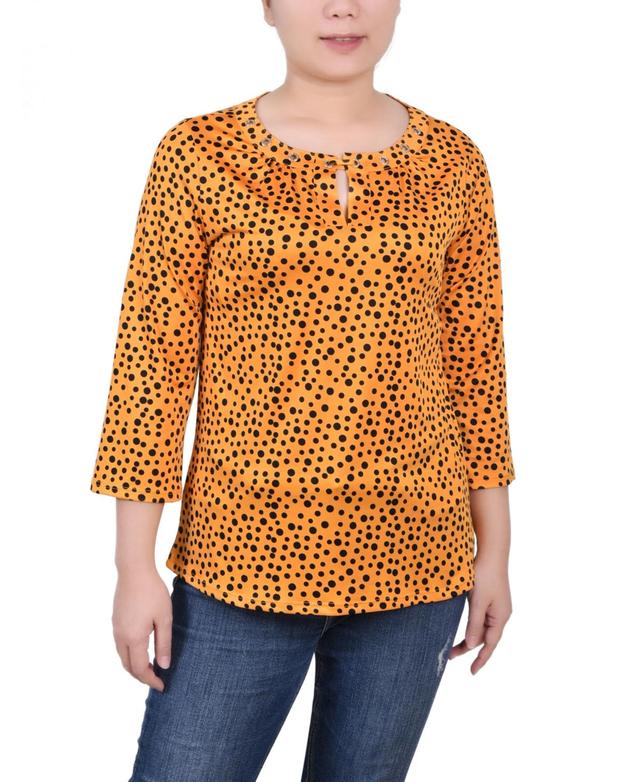 Petite Size 3/4 Sleeve Grommet Top Product Image