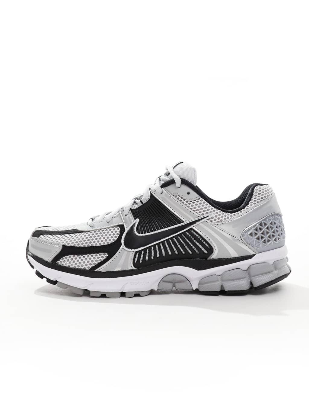 Nike Air Zoom Vomero 5 sneakers in silver and black Product Image