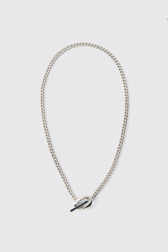 Chain Necklace With Round Pendant | boohooMAN USA Product Image