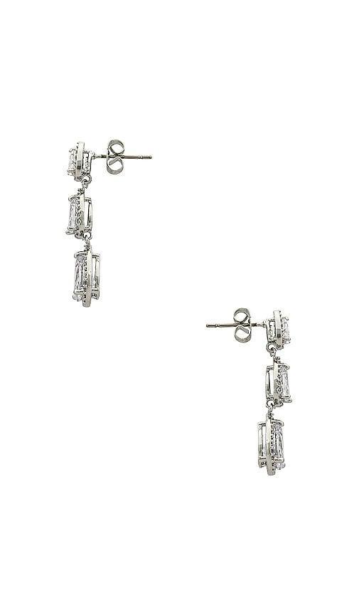 Avery Earrings Product Image