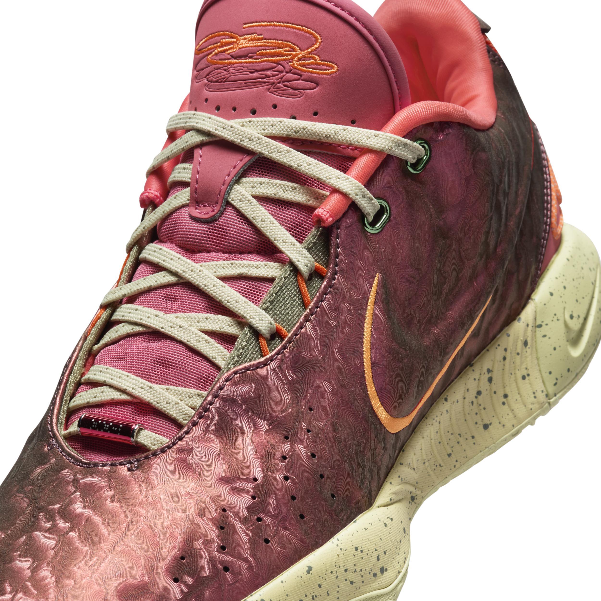 Nike Men's LeBron XXI "Queen Conch" Basketball Shoes Product Image