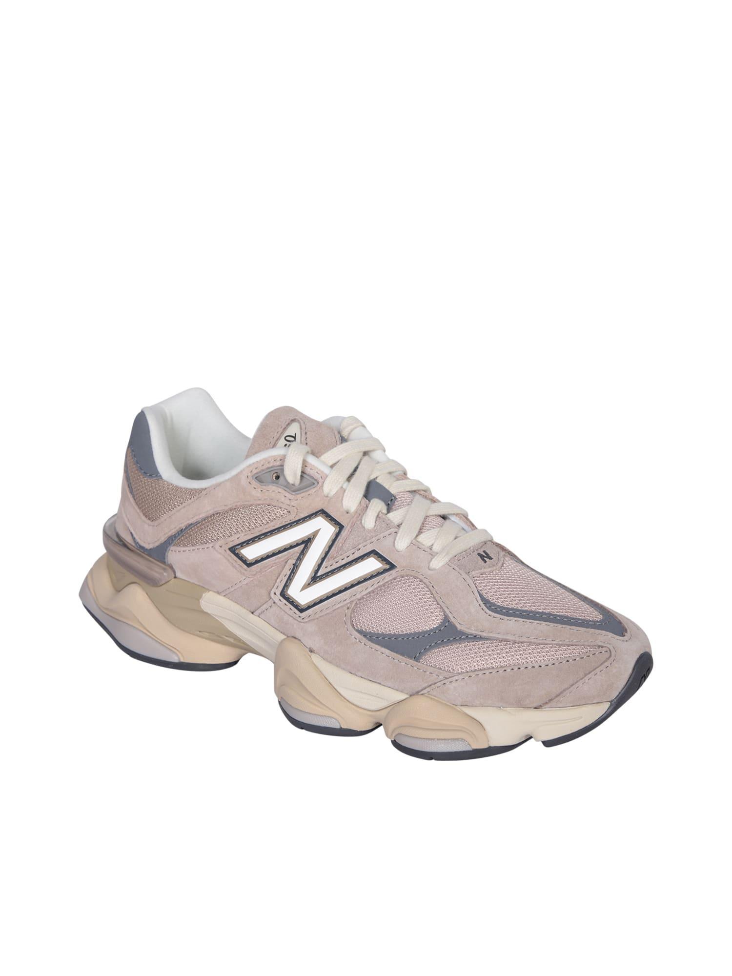 NEW BALANCE Sneakers In White product image